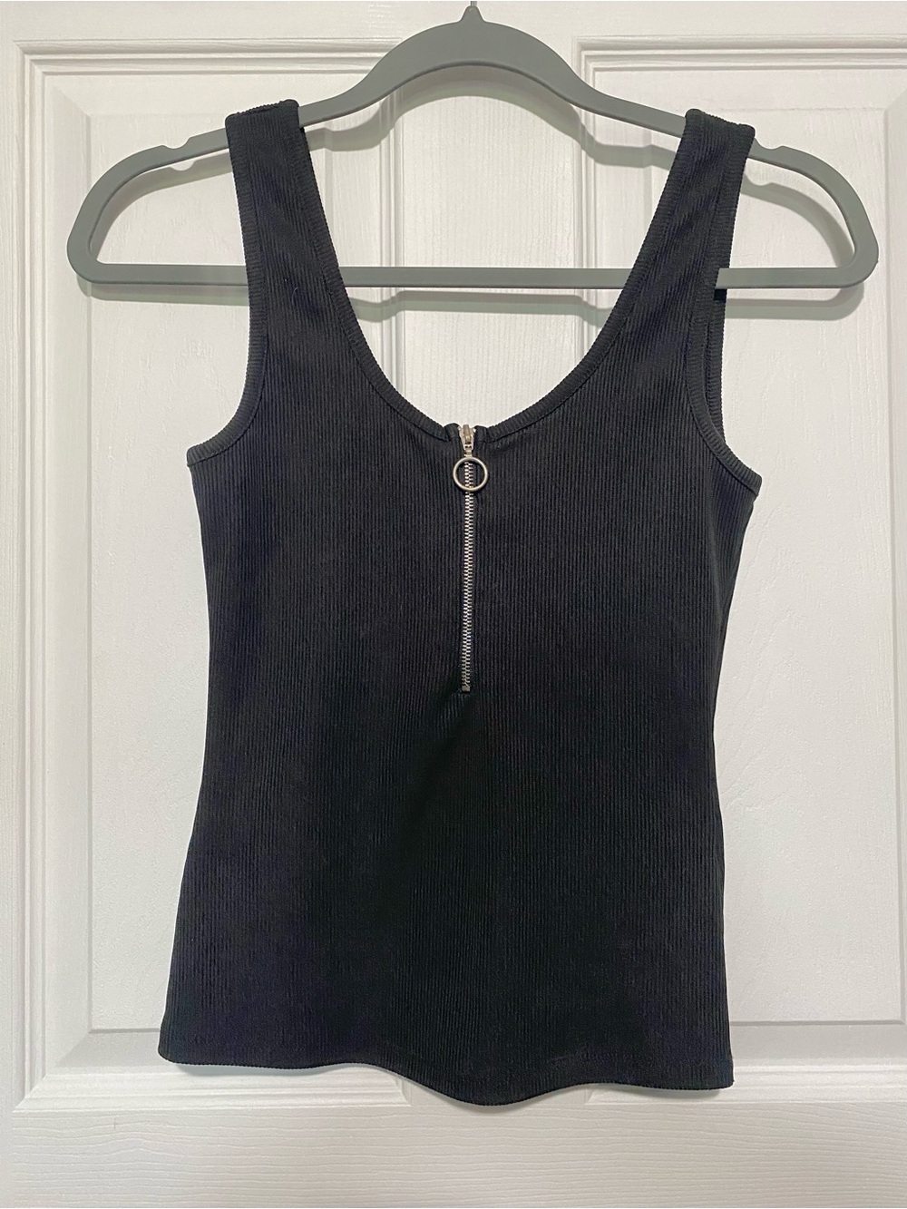 Urban Heritage Black Ribbed Tank with Front Ring Zip